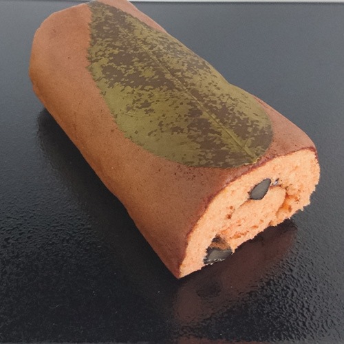 季節限定】桜ロールカステラ(丹波黒豆入り)