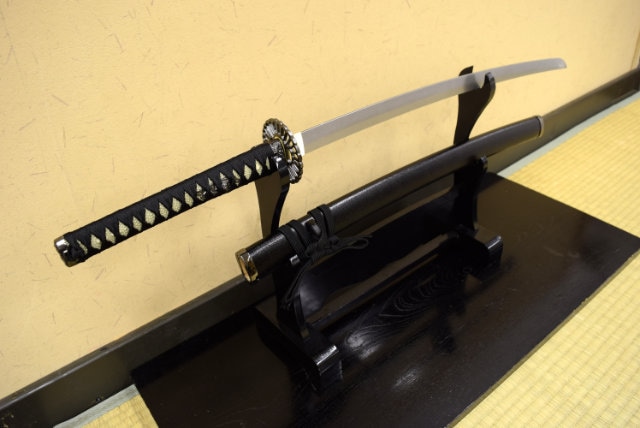 竹光刀 黒石目 中刀 シルバー塗｜【公式】模造刀・居合刀の専門店「忍屋」