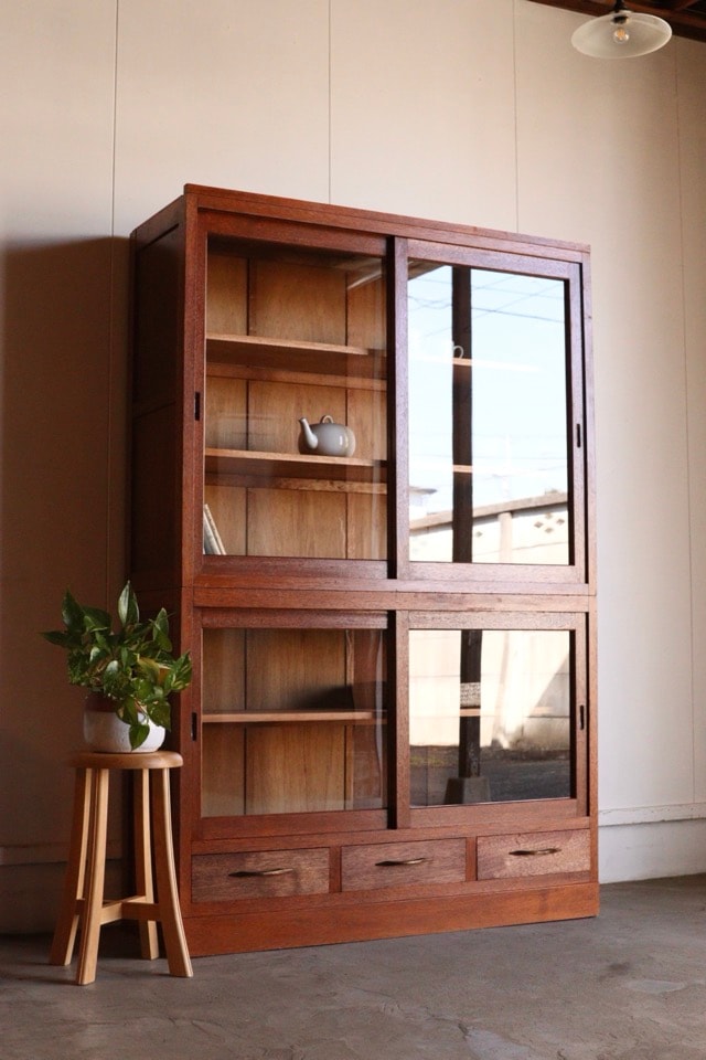 引戸棚/水屋箪笥,ガラス引戸棚 | 古家具古道具 そうすけ