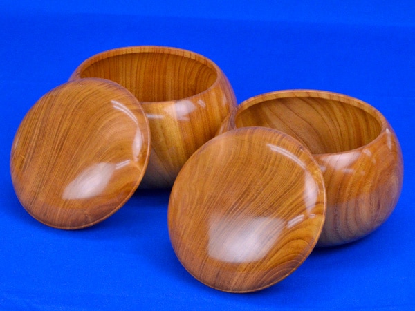 碁石 天然銘木 碁笥付き 黒181個 白180個 囲碁 めぐみ堂 特大 碁石