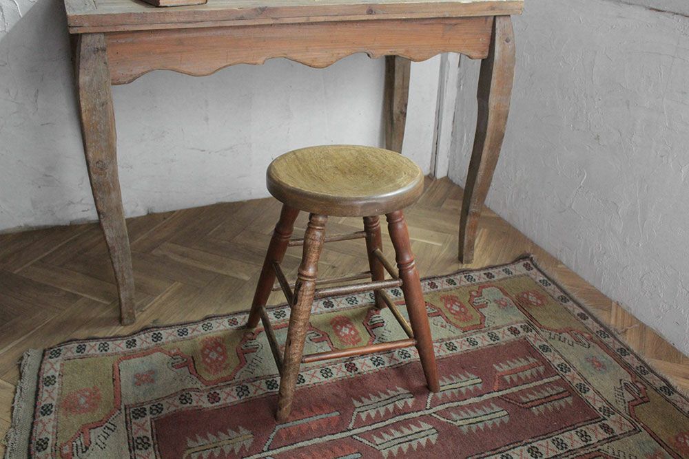 椅子、スツールの販売MALTO