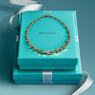 記念日や特別な日にぴったりなラグジュアリー ギフト | Tiffany & Co.
