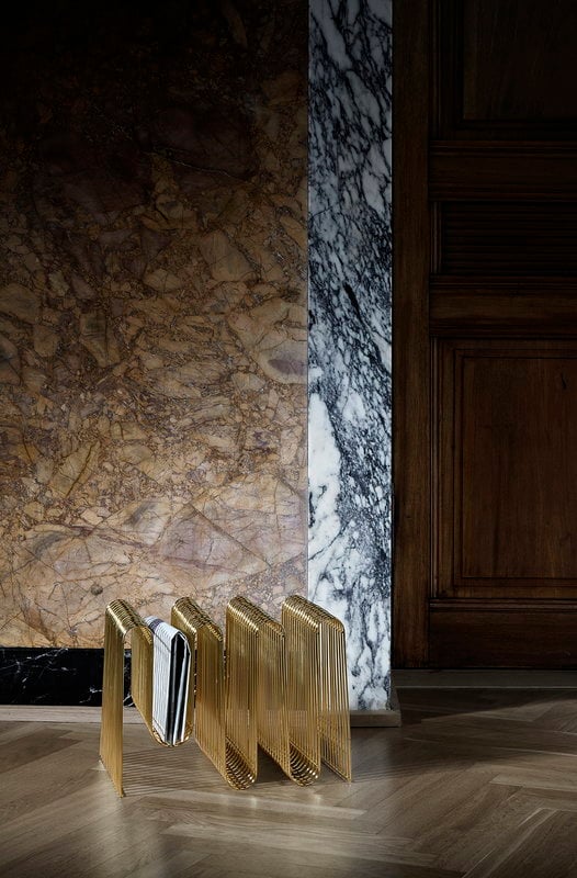 AYTM Curva magazine holder, gold | Finnish Design Shop