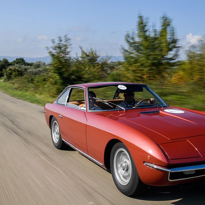 ランボルギーニが希少GTカーの50周年を祝う──エスパーダ＆イスレロが