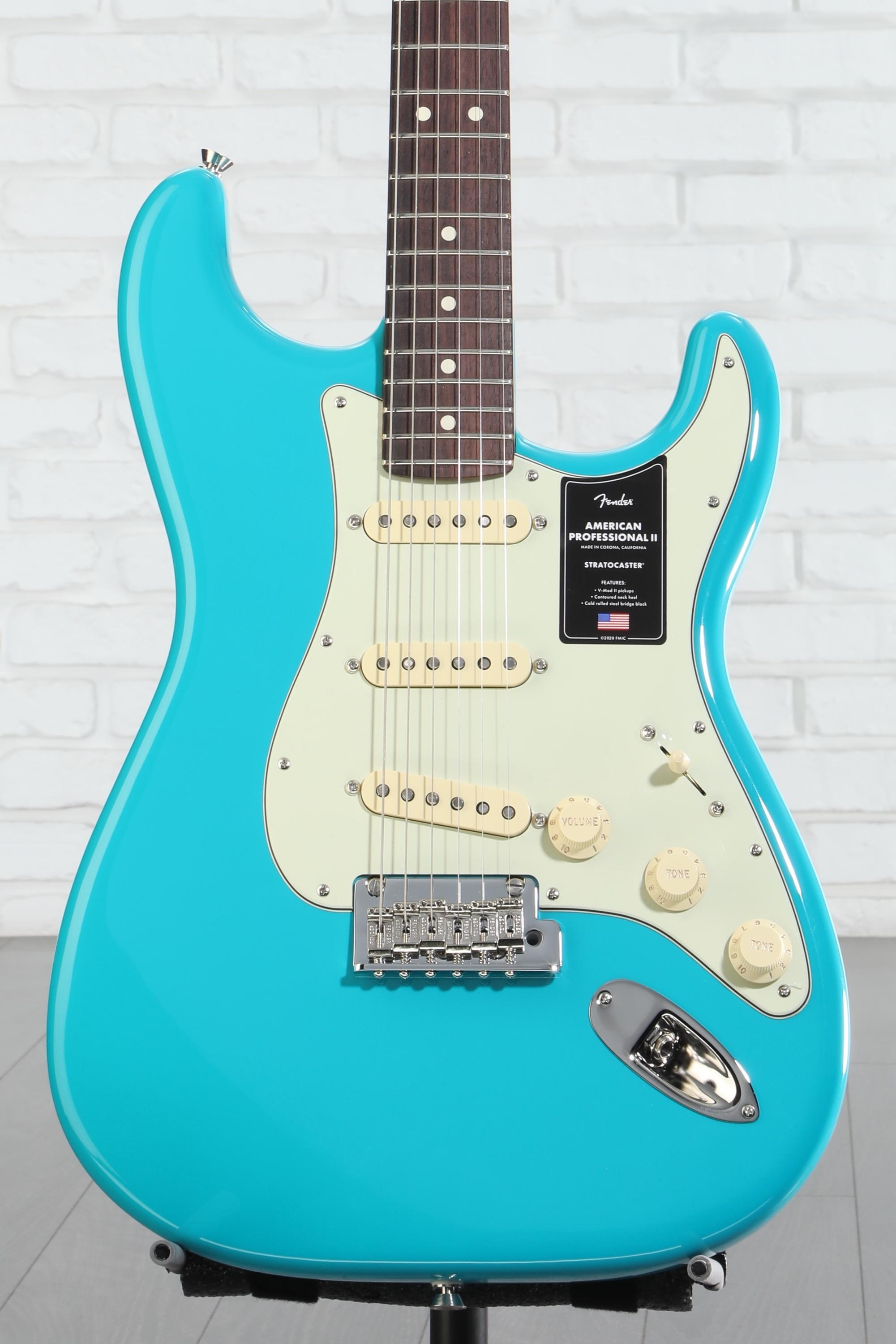Fender American Professional II Stratocaster - Miami Blue with