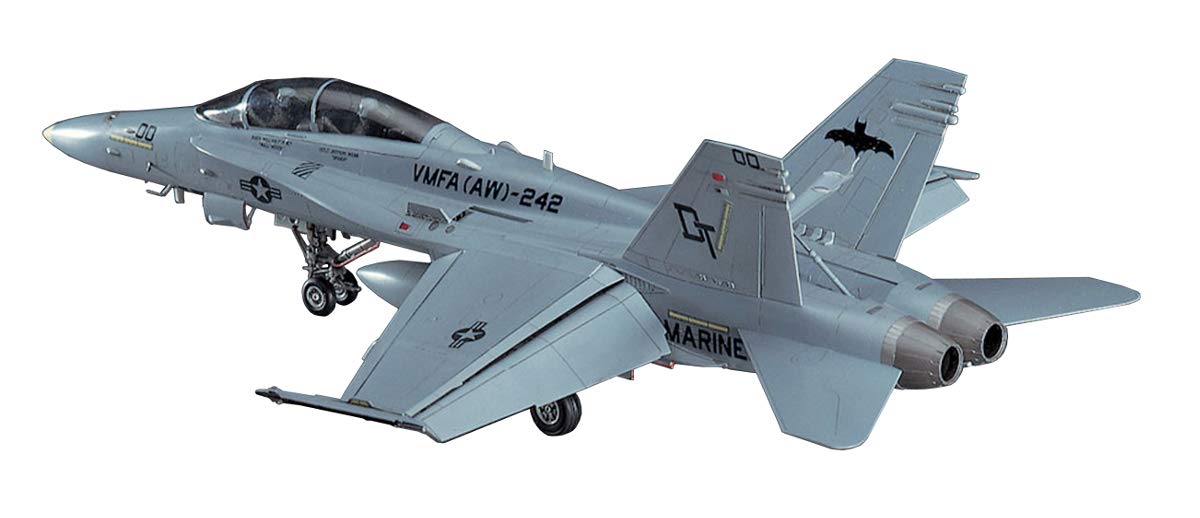 Amazon.com: Hasegawa PT3 1/48 F/A-18D Hornet, Night Attack Plastic