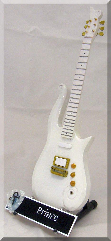 Amazon | PRINCE ギターピック付きミニチュアギター Cloud