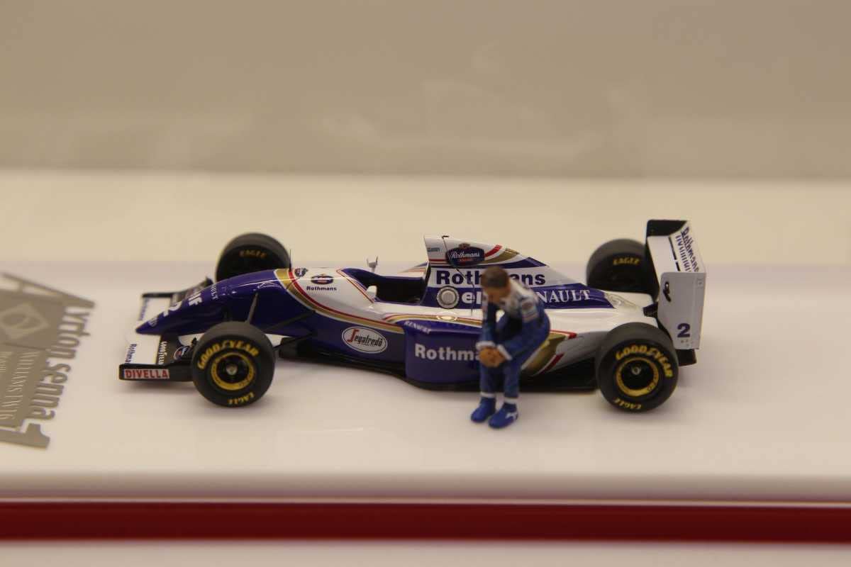 Amazon | アイルトン・セナ コレクション1 完成品 1/43 ロスマンズ