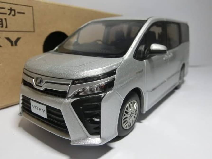 Amazon.co.jp: 非売品 1/30 TOYOTA VOXY ZS HYBRID トヨタ ヴォクシー