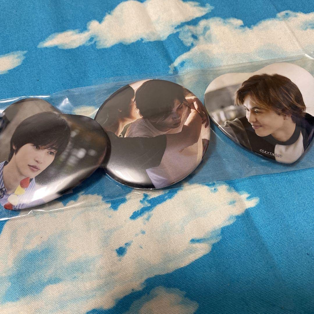 Amazon.co.jp: みなと商事コインランドリー 缶バッジ3個セット 西垣匠