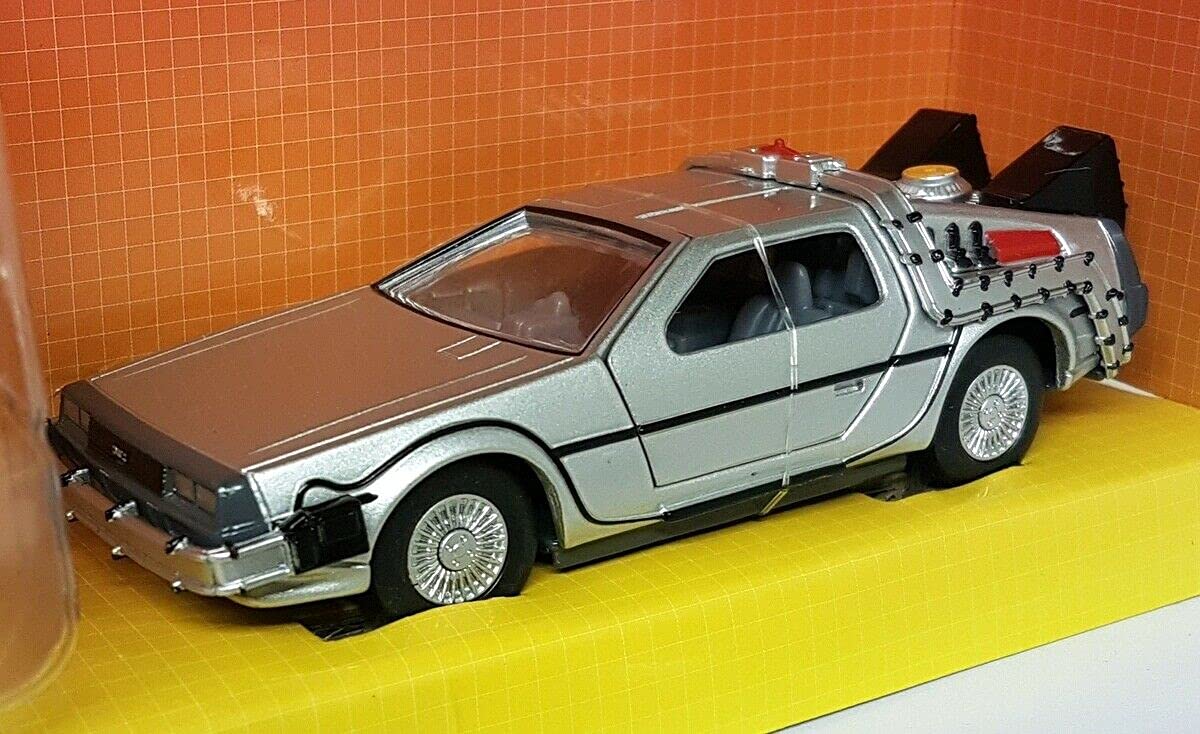 Amazon | コーギ 1/36 ミニカー バック トゥ ザ フューチャー