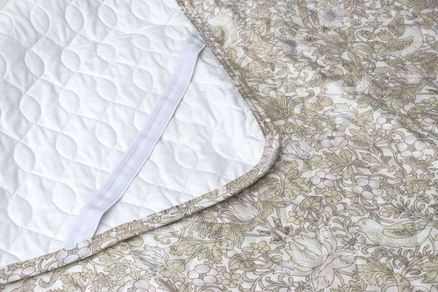 Amazon｜ロマンス小杉 敷きパッド シングル V&A(ヴィクトリア