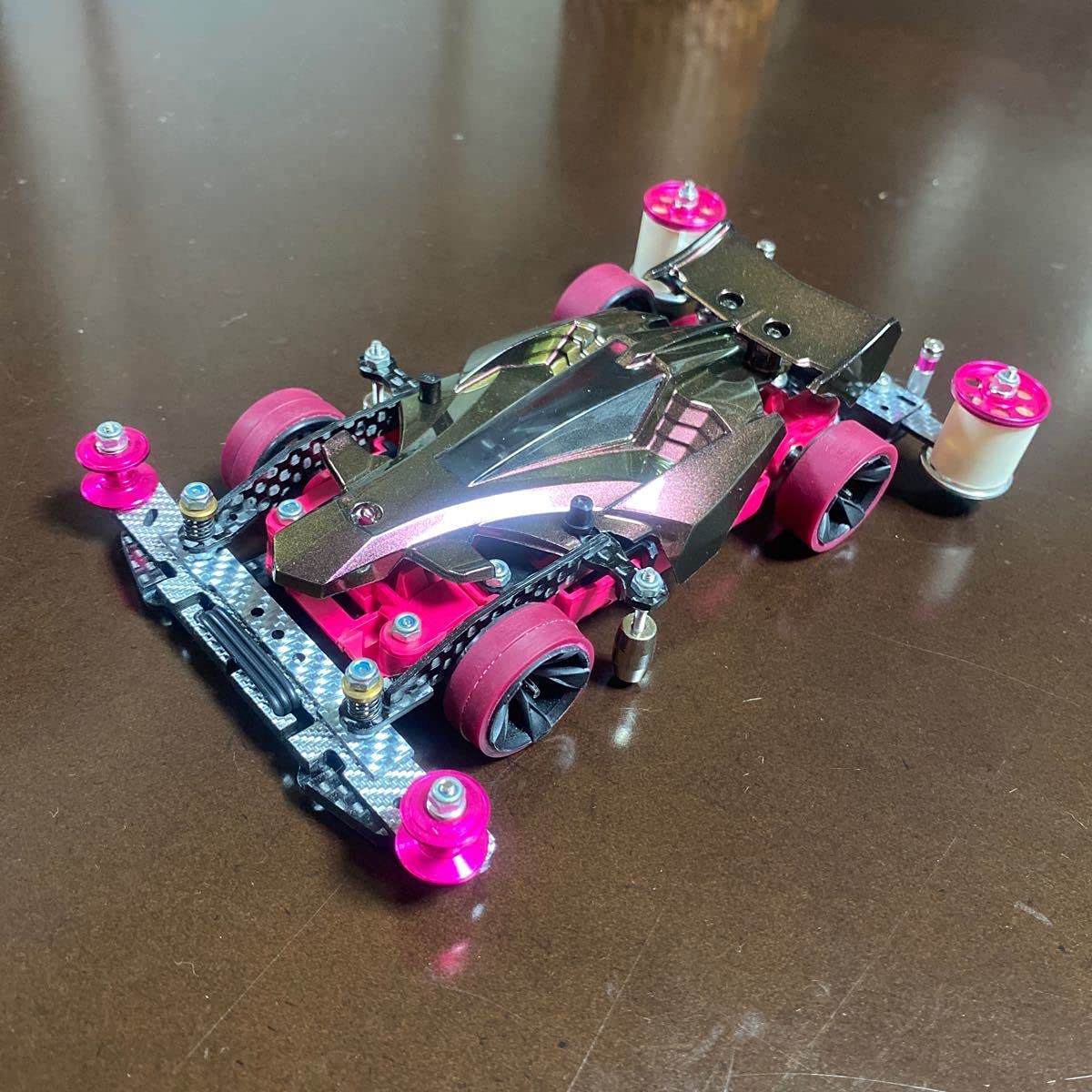 Amazon | ミニ四駆 完成品 アバンテ MK3 カーボン メタルアンカー