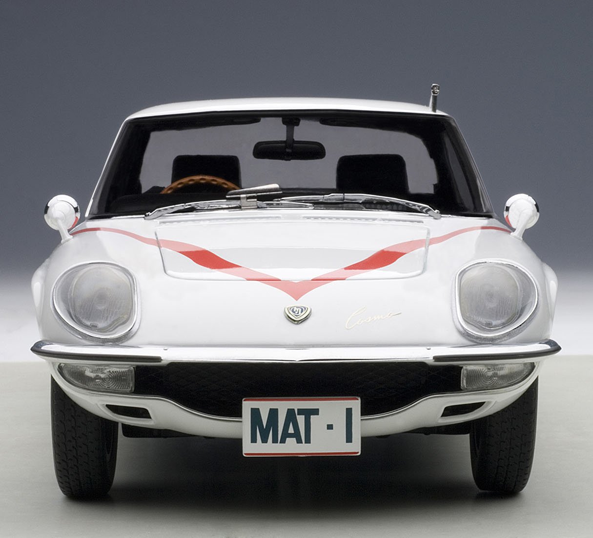 Amazon.co.jp: AUTOart 1/18 帰ってきたウルトラマン 「マット