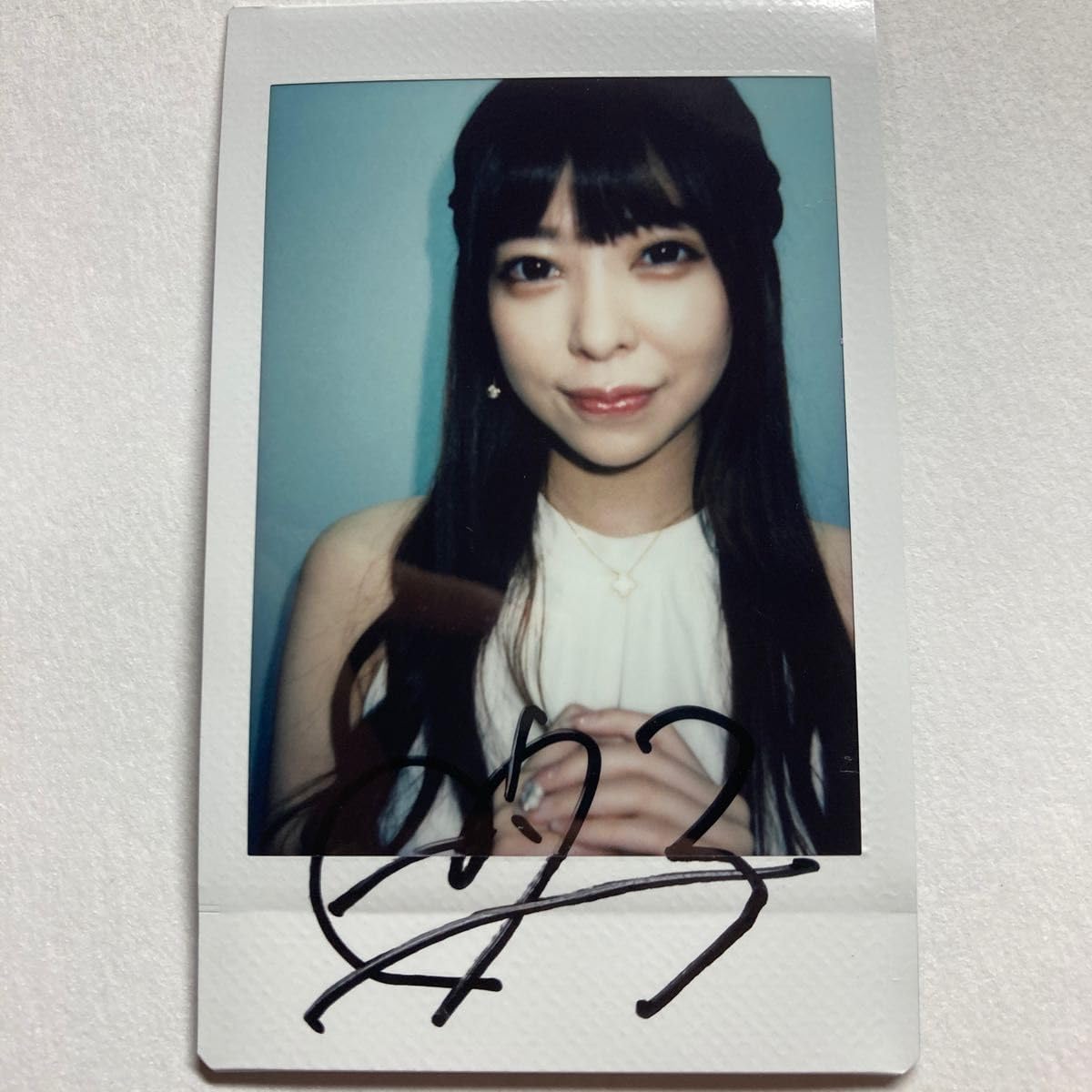 Amazon.co.jp: 森日向子 直筆サイン入り チェキセット : おもちゃ