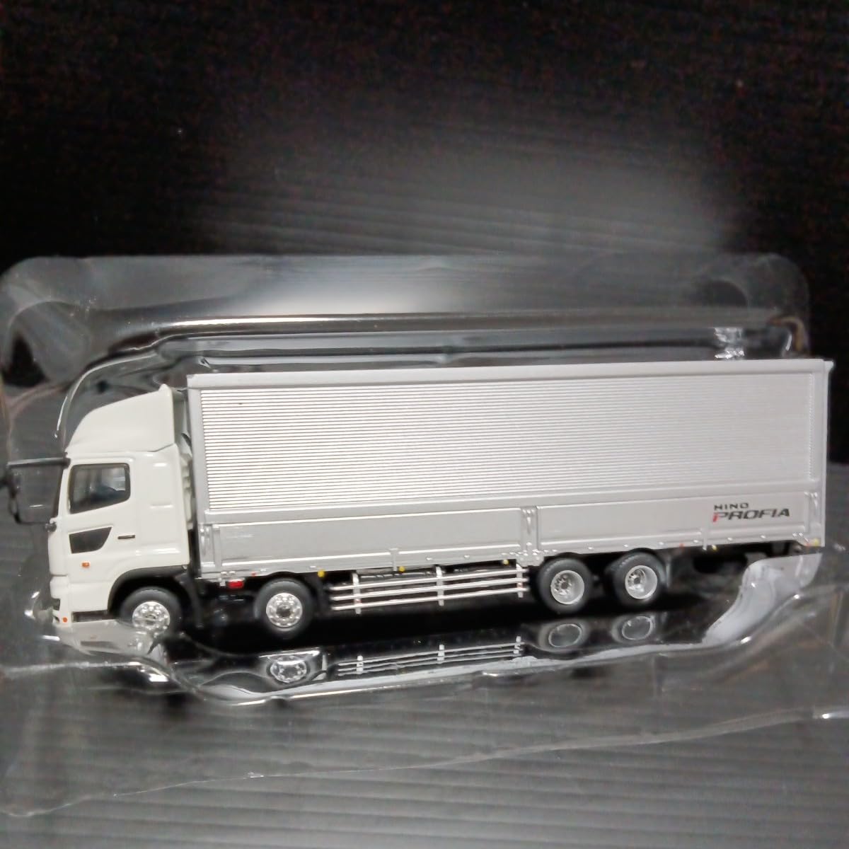 Amazon.co.jp: 日野自動車プロフィアHINO PROFIA ミニカー トラック