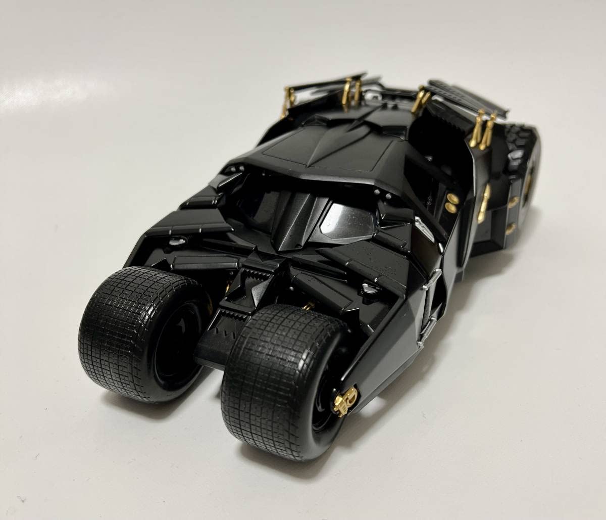 マテル ホットウィール 1/18スケール ダークナイト バットモービル