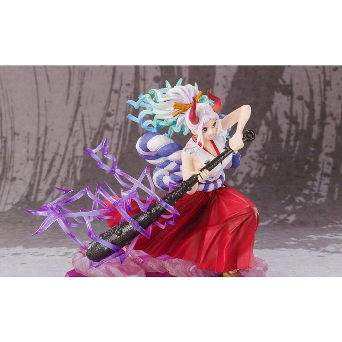 Amazon.com: TAMASHII NATIONS - One Piece - Yamato (Raimei Hakke