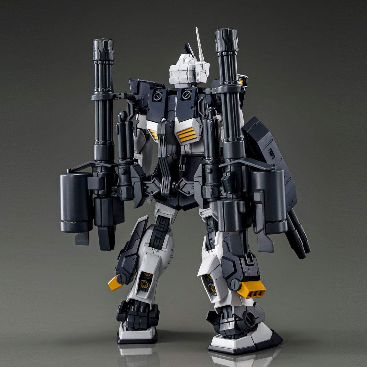 Amazon | BANDAI MG ジム・ドミナンス（フィリップ・ヒューズ機）1