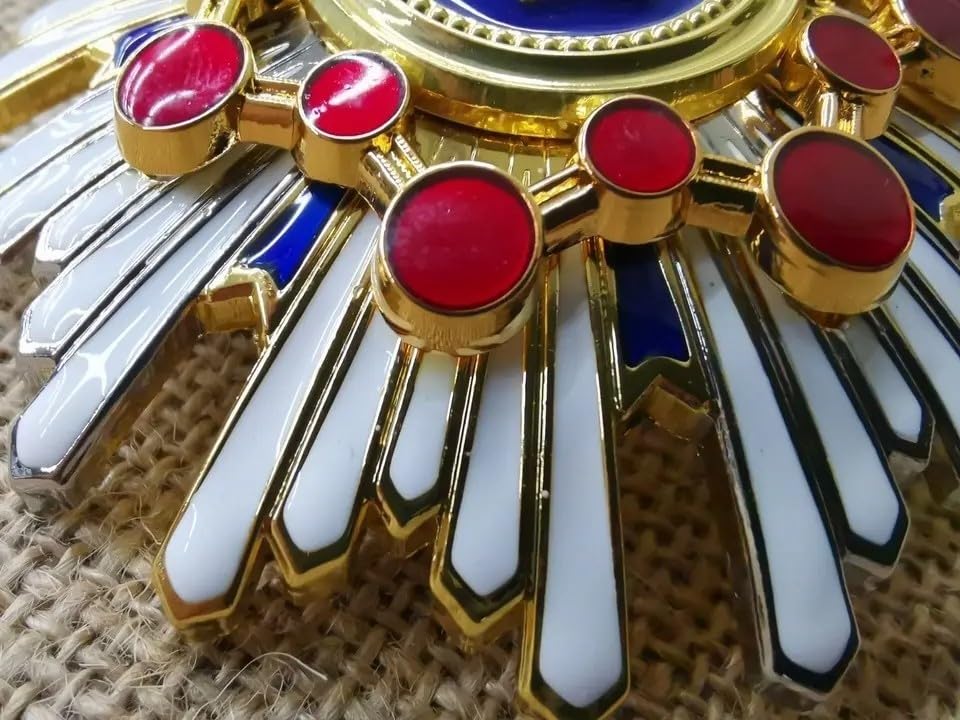 Amazon.co.jp: 瑞宝大綬章 勲一等瑞宝章 副章 勲章 精密複製 レプリカ