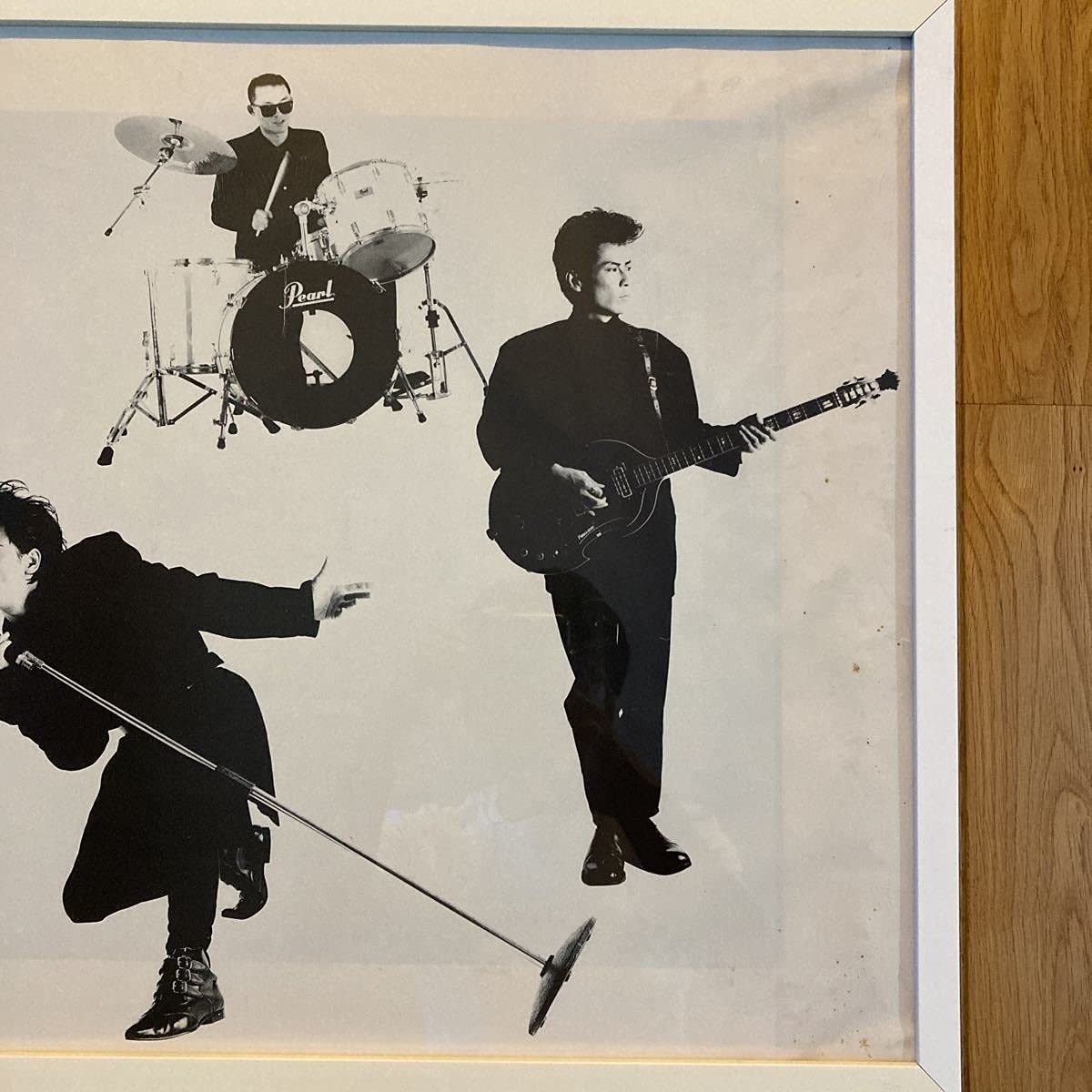 Amazon.co.jp: BOOWY B2 ポスター フレーム入り 額装 BEAT EMOTION