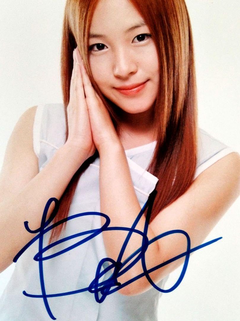 Amazon.co.jp: ボア直筆サイン入り2Lサイズ写真…BoA… : おもちゃ