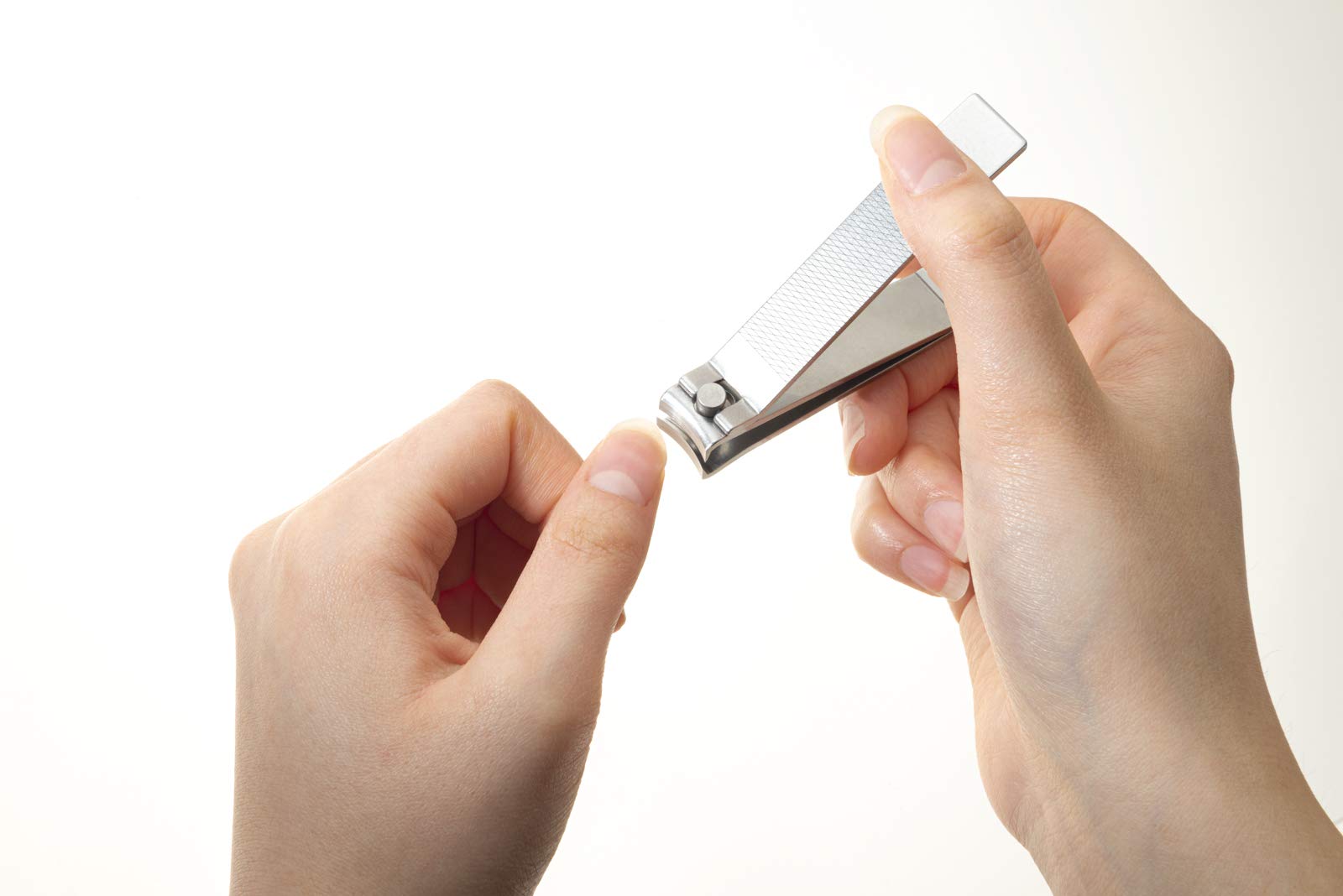 Amazon | SUWADA ネイルクリッパー 研ぎ直し可能な折り畳み式つめ切り