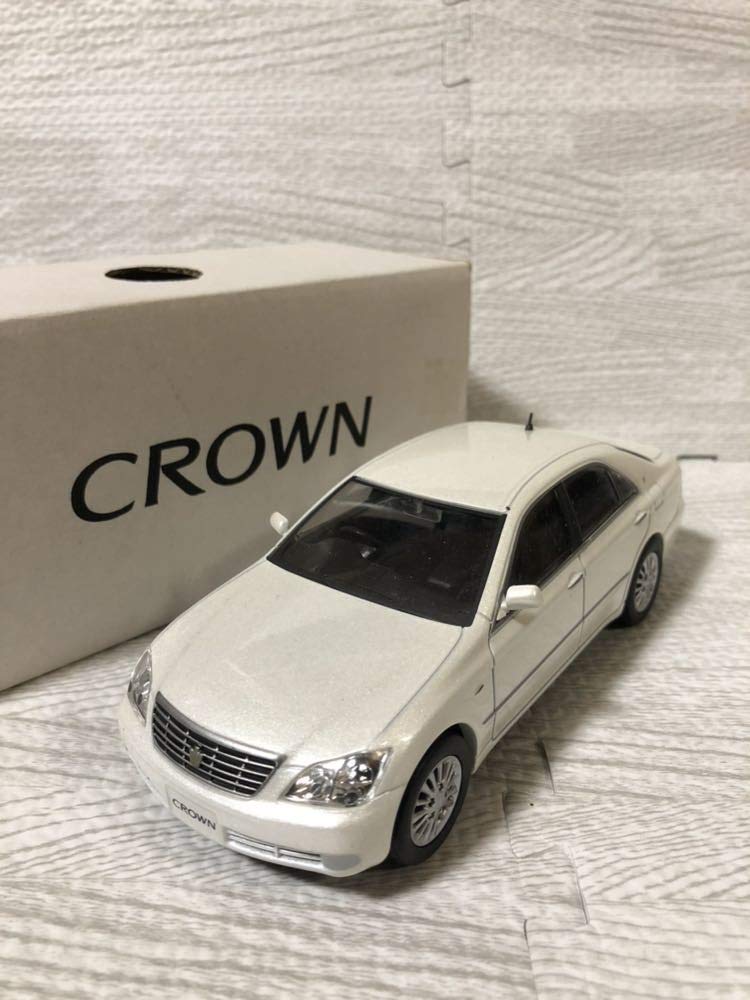 Amazon.co.jp: 1/30 トヨタ クラウン ロイヤルサルーン ゼロクラウン