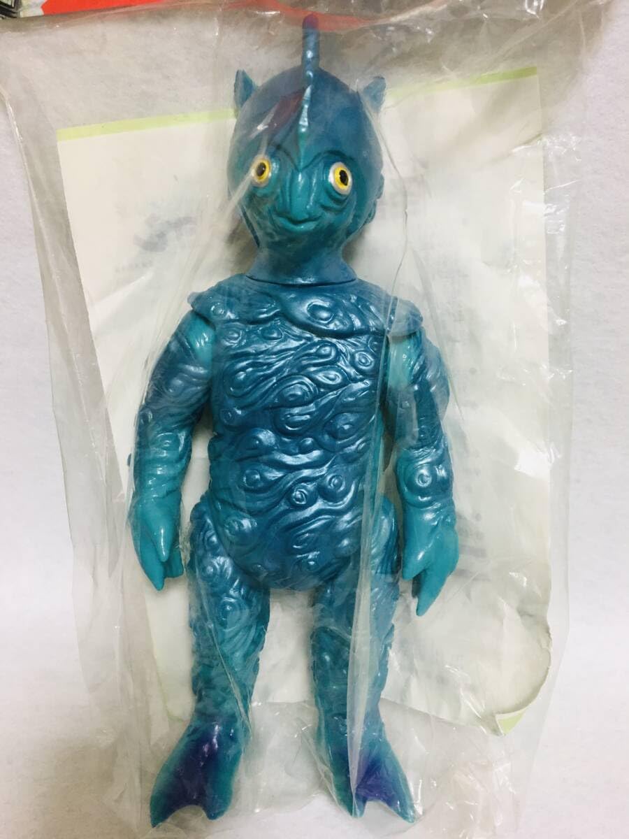 Amazon.co.jp: ベアモデル ピニヤ ソフビ ウルトラセブン 検 M1号