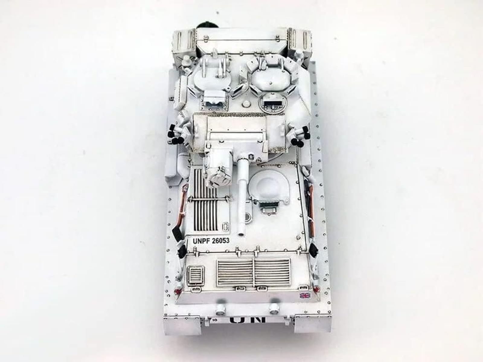 Amazon | AFVクラブ 1/35 FV101 スコーピオン 偵察戦車 プラモデル