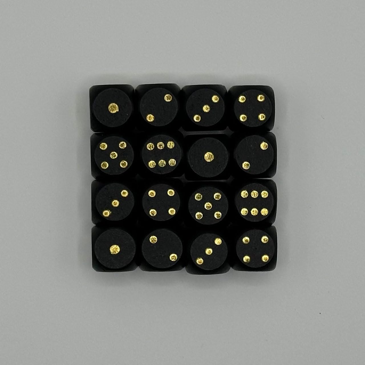 Amazon | CRAFT CROWN ブラックダイス 金文字 16個入り 13mm 軽量