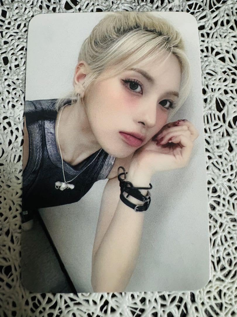 Amazon.co.jp: NMIXX エンミックス エンミ グッズ STICK OUT トレカ