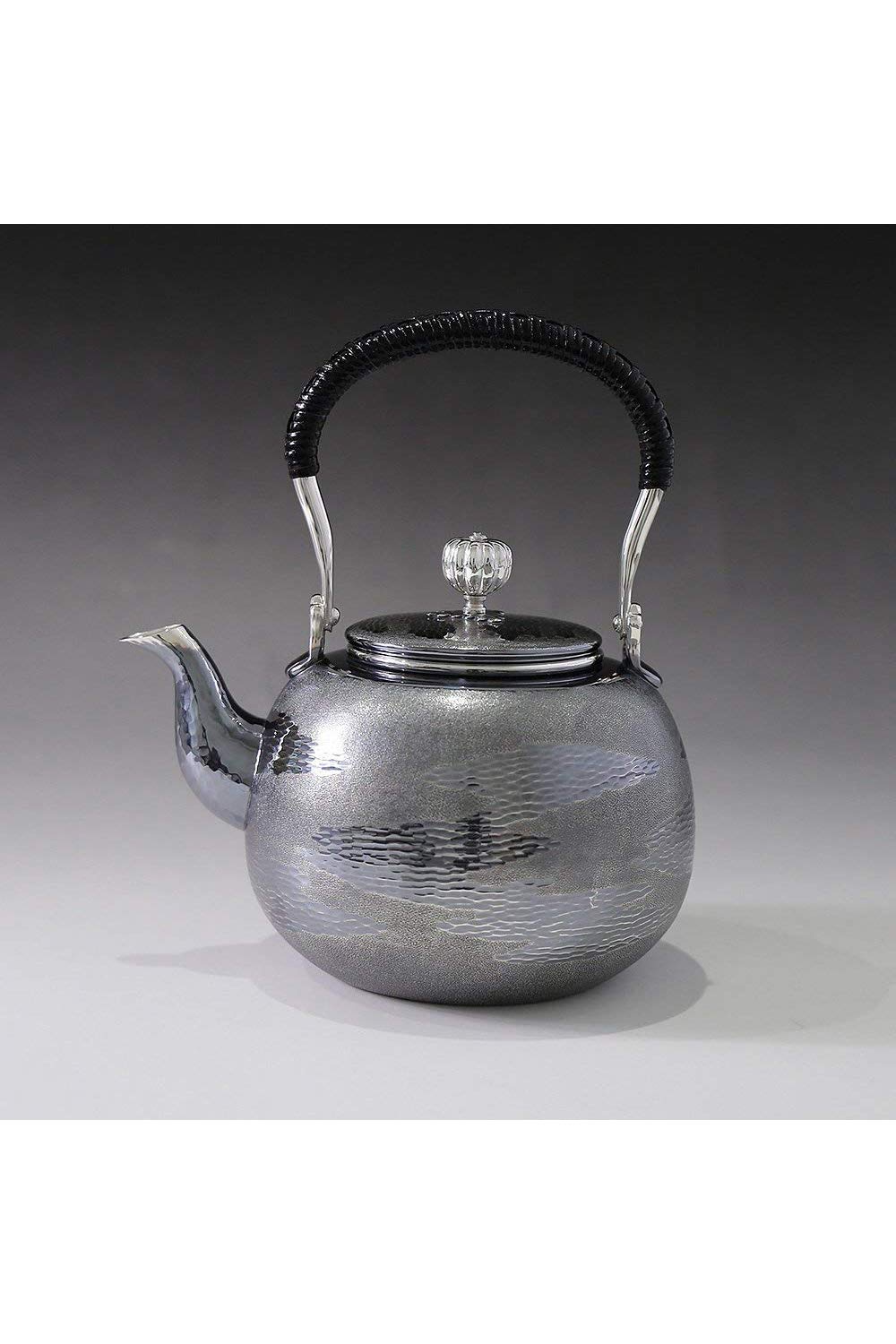 Amazon｜日本製 一守堂 純銀・湯沸し 1,100cc 瑞雲模様 (いぶし銀