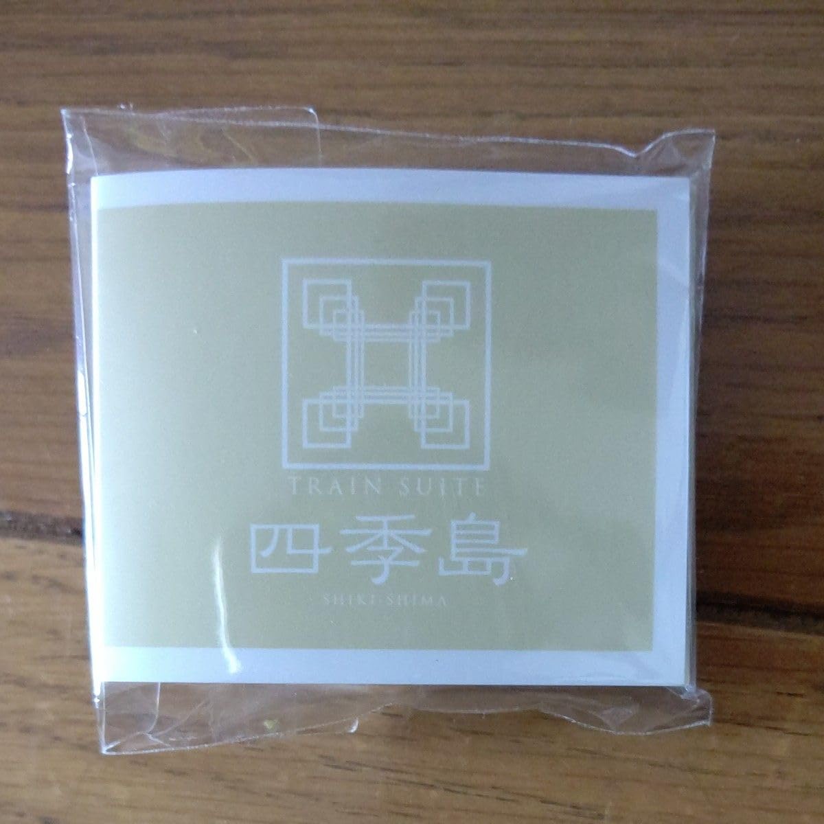 Amazon.co.jp: JR東日本 TRAIN SUITE四季島 乗務員バッジ 社員限定