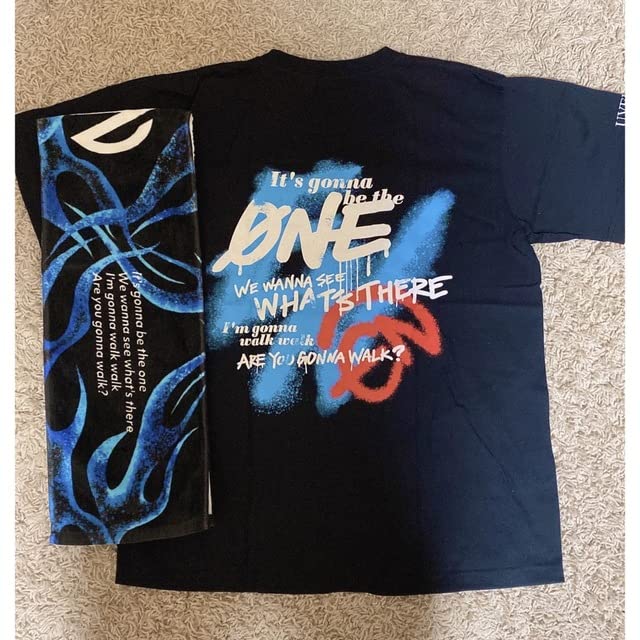 Amazon.co.jp: UVERworld ライブグッズ Tシャツ&タオルセット ワン