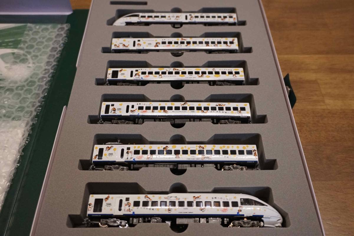 Amazon | KATO製 885系 「たま（宮崎応援）」 ラッピング仕様 SM-8