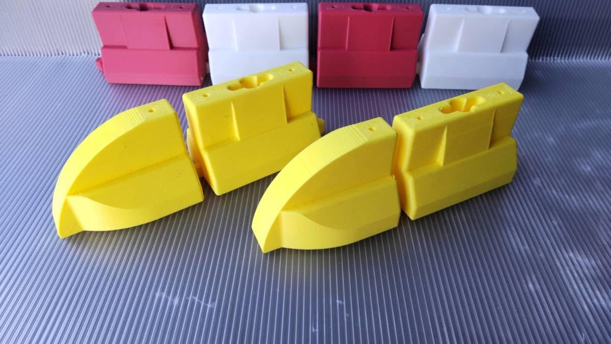 Amazon.co.jp: 1/10 ラジコン ジオラマ用 道路保安バリケード 8個