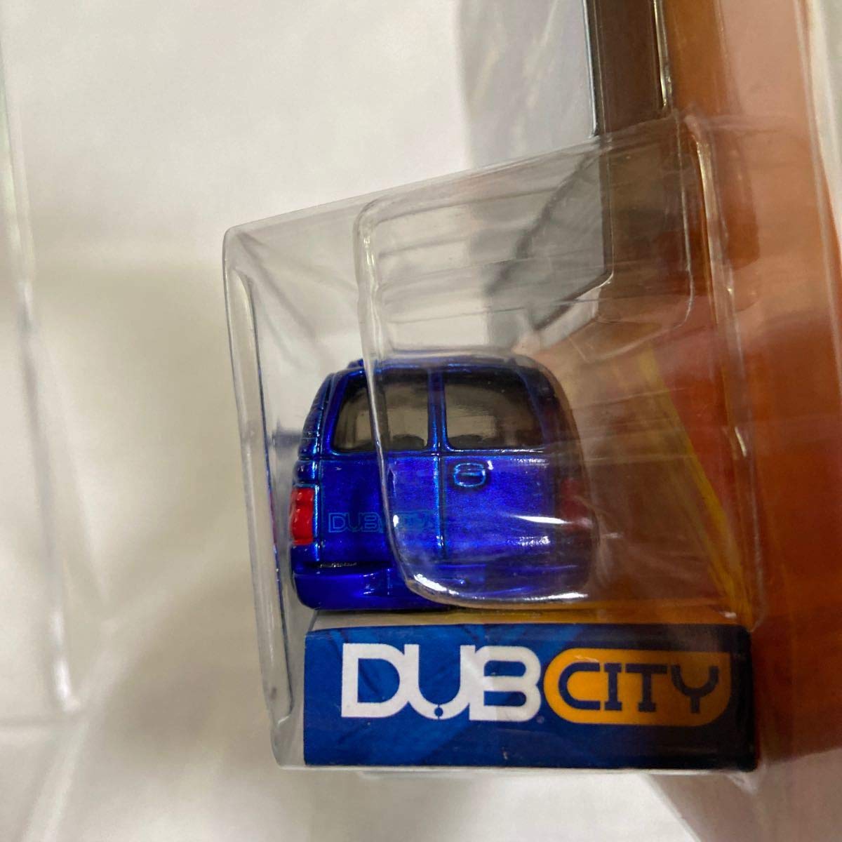 Amazon | 未開封 Jada toys 1/64 2000 CHEVY SUBURBAN ブルー シェビー