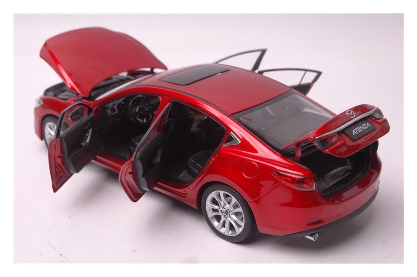 Amazon.co.jp: ダイキャストカー マツダ6アテンザ2014 1：18レッド