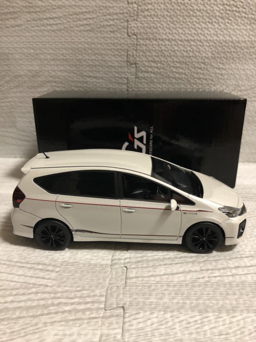 Amazon | 1/30 ミニカー プリウスα G's PRIUS α カラーサンプル