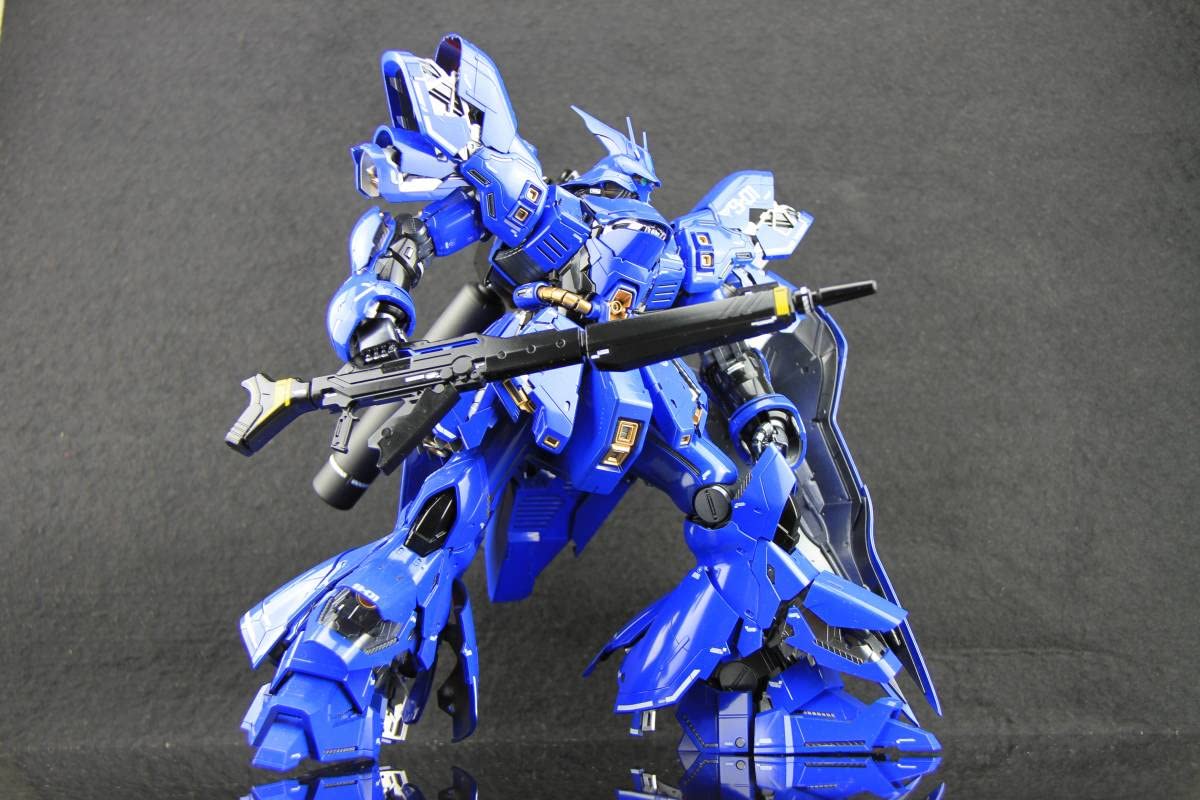 Amazon | 塗装済完成品MG 1/100MSN-04サザビーVer.Ka | プラモデル 通販