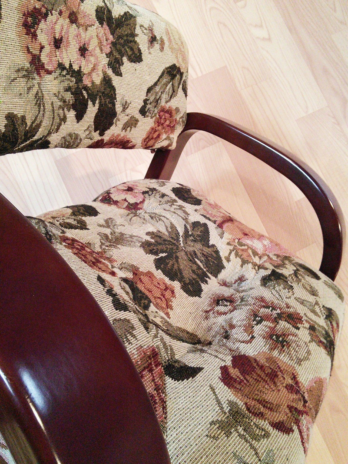 Amazon｜武田コーポレーション 【脚サポート・座椅子・椅子】 ~腰に