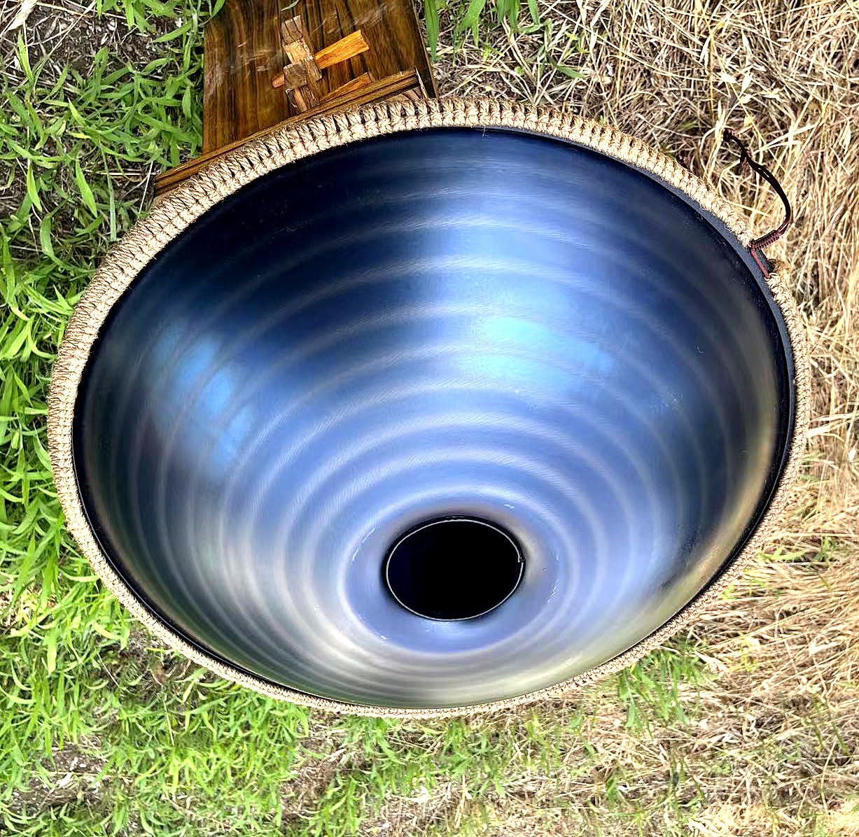 Amazon | 弥音閣ハンドパン - 432Hz D調、心を癒す音楽体験 ハンド