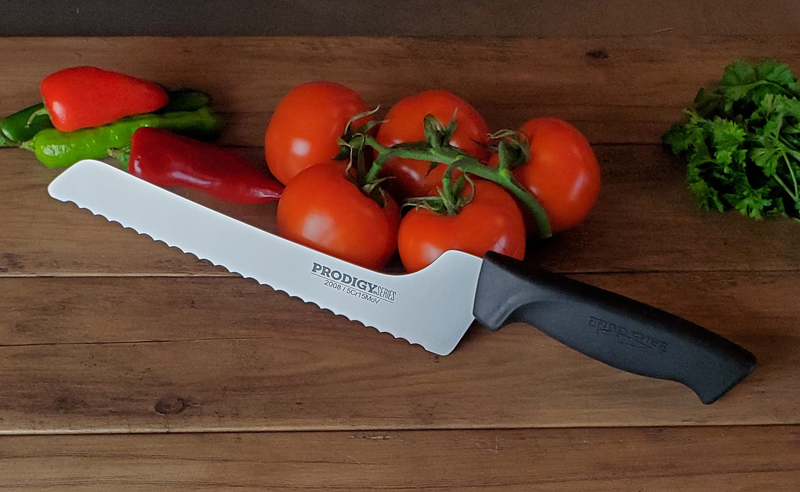 Amazon | Ergo Chef Prodigy 鋸歯状ブレッドナイフ オフセットハンドル