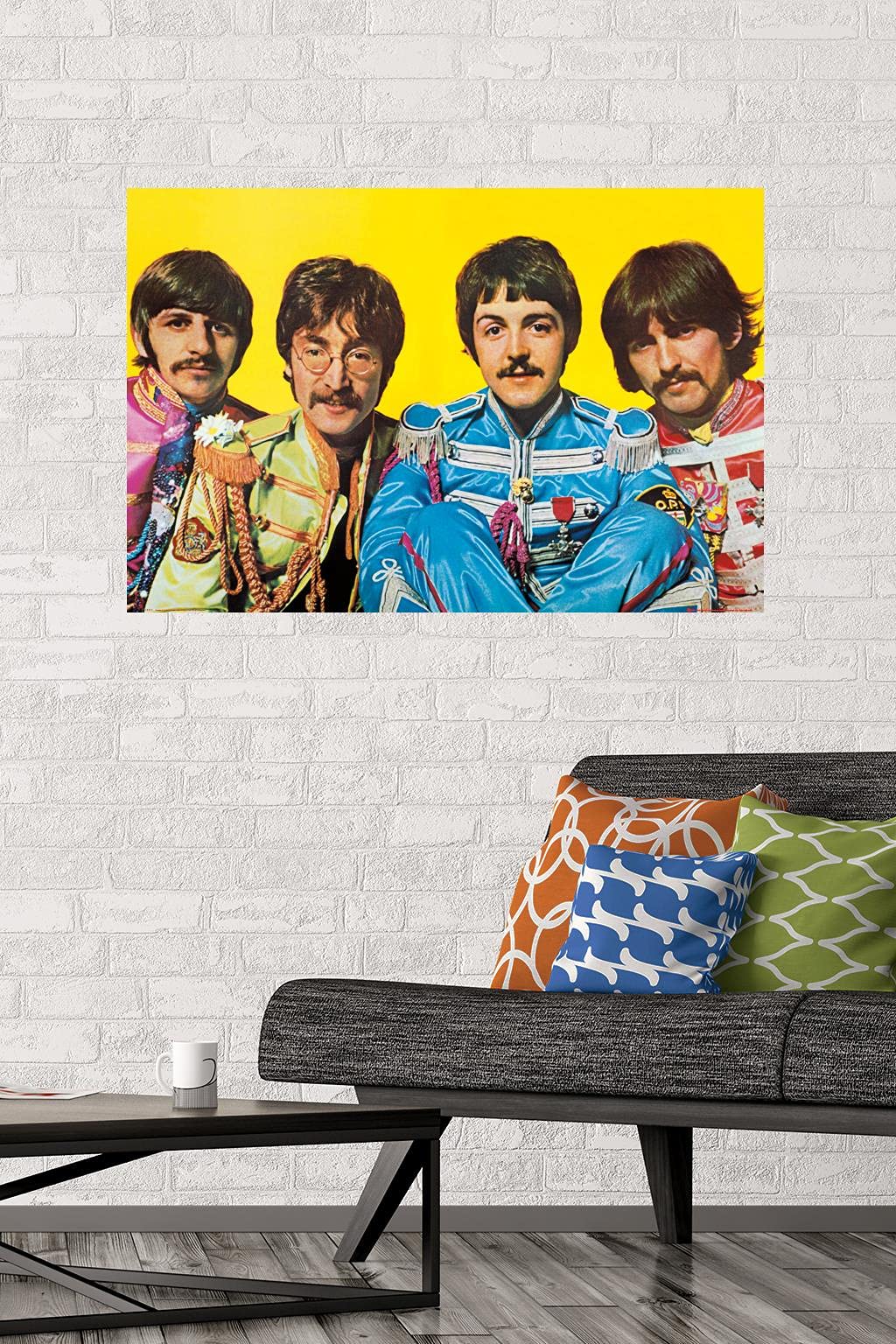 Amazon.com: Trends International 24X36 The Beatles - Lonely Hearts