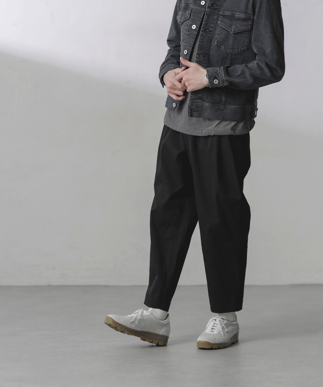 コットンライクツイルツータックテーパードイージーパンツ | NANO