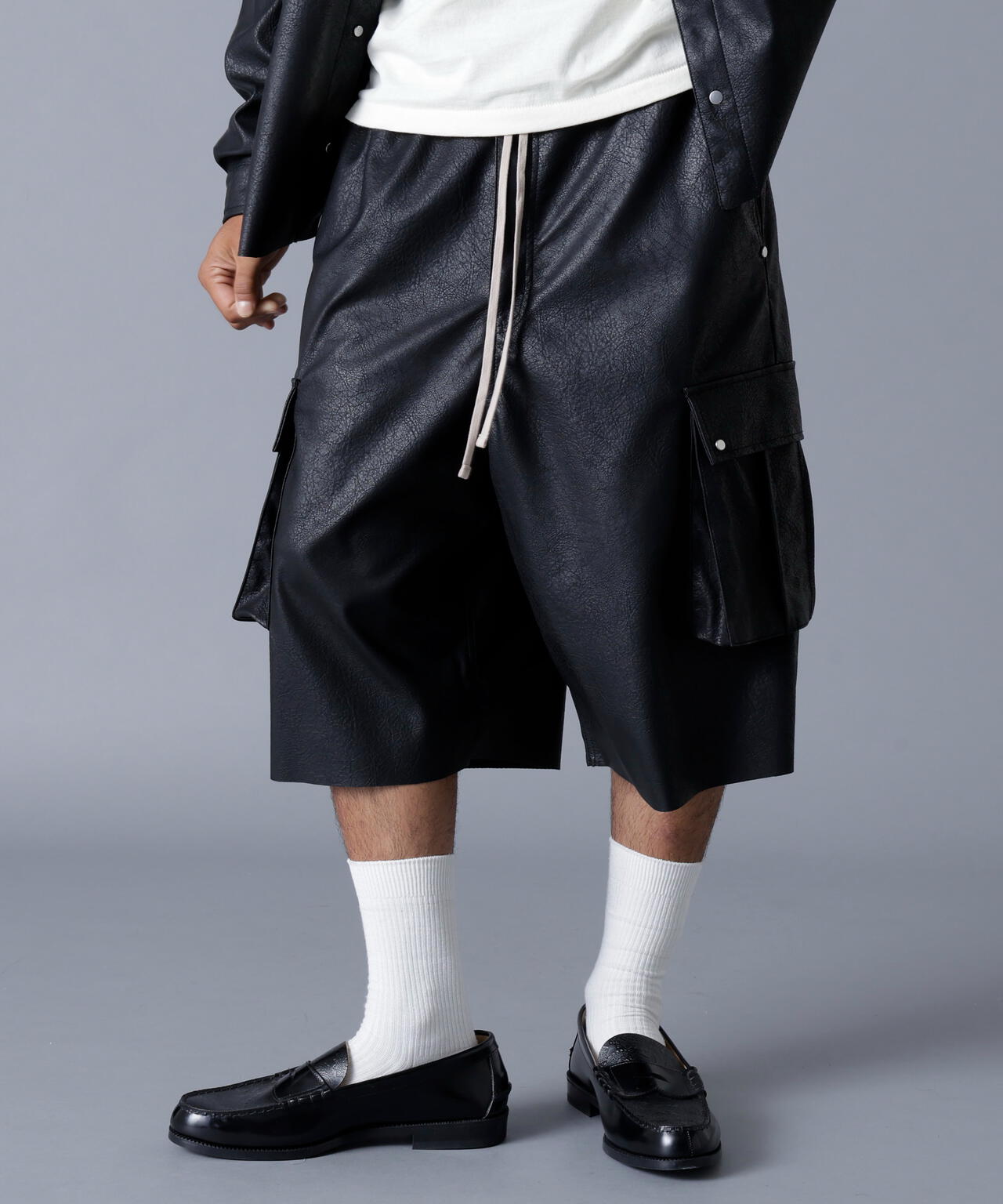 DankeSchon/ダンケシェーン/PU LEATHER CARGO SHORTS | L.H.P