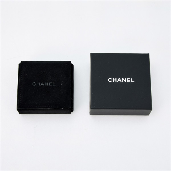 CHANEL ココマーク ピアス ゴールド ブラック GP | MixTHINKS