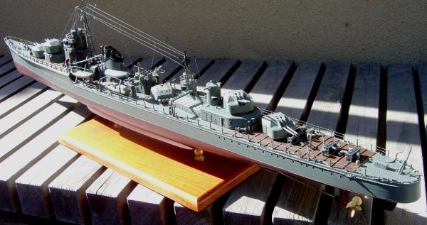 駆逐艦 秋月 二回目 1/200 Nichimo