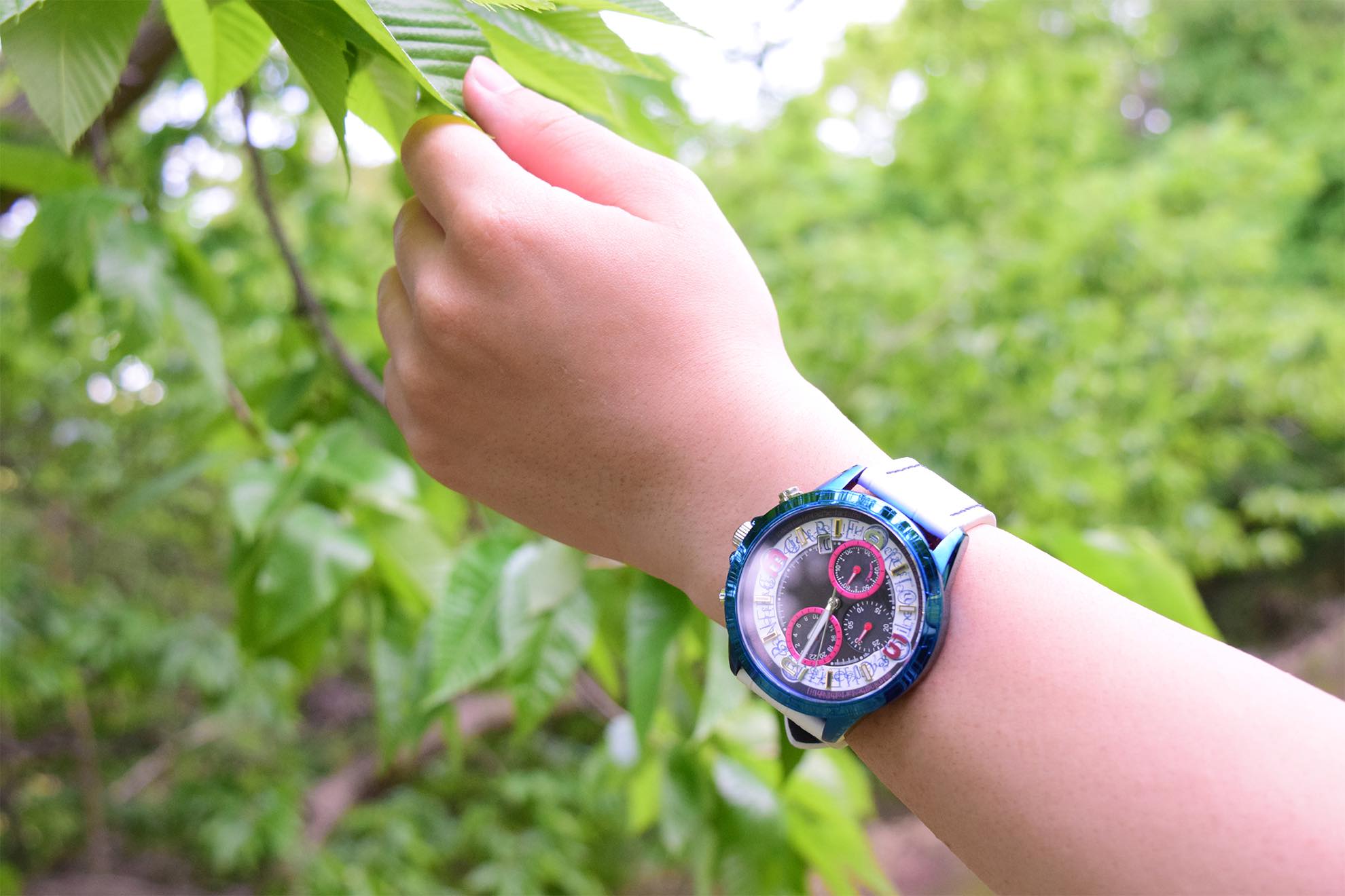 メタリックなデザインで個性的！『魔法少女リリカルなのは』から「高町